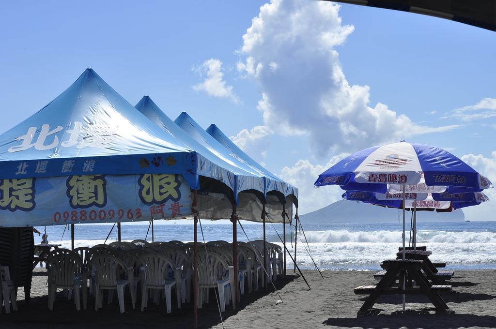 Wushih Surf Hostel Toucheng Exterior photo